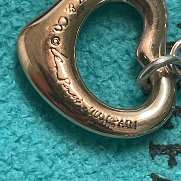 Tiffany Gold, Rubedo and Silver Heart Bracelet by Peretti - Picture 6 of 9